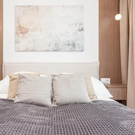 Apartament Apartly *