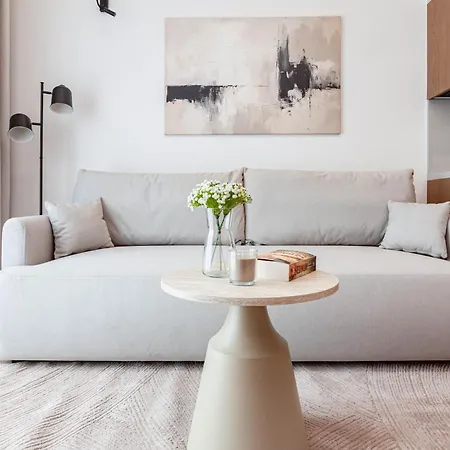 Apartly Lägenhet